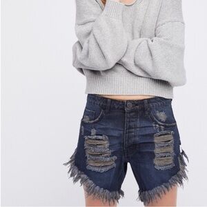 Free People x One Teaspoon Frankies Cut-off Shorts Size 27 Dark Wash Distressed